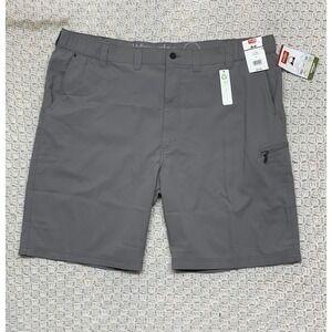 NWT Wrangler short Men's Sz 46 Comfort Flex Waistband Utility Relaxed Fit Gray